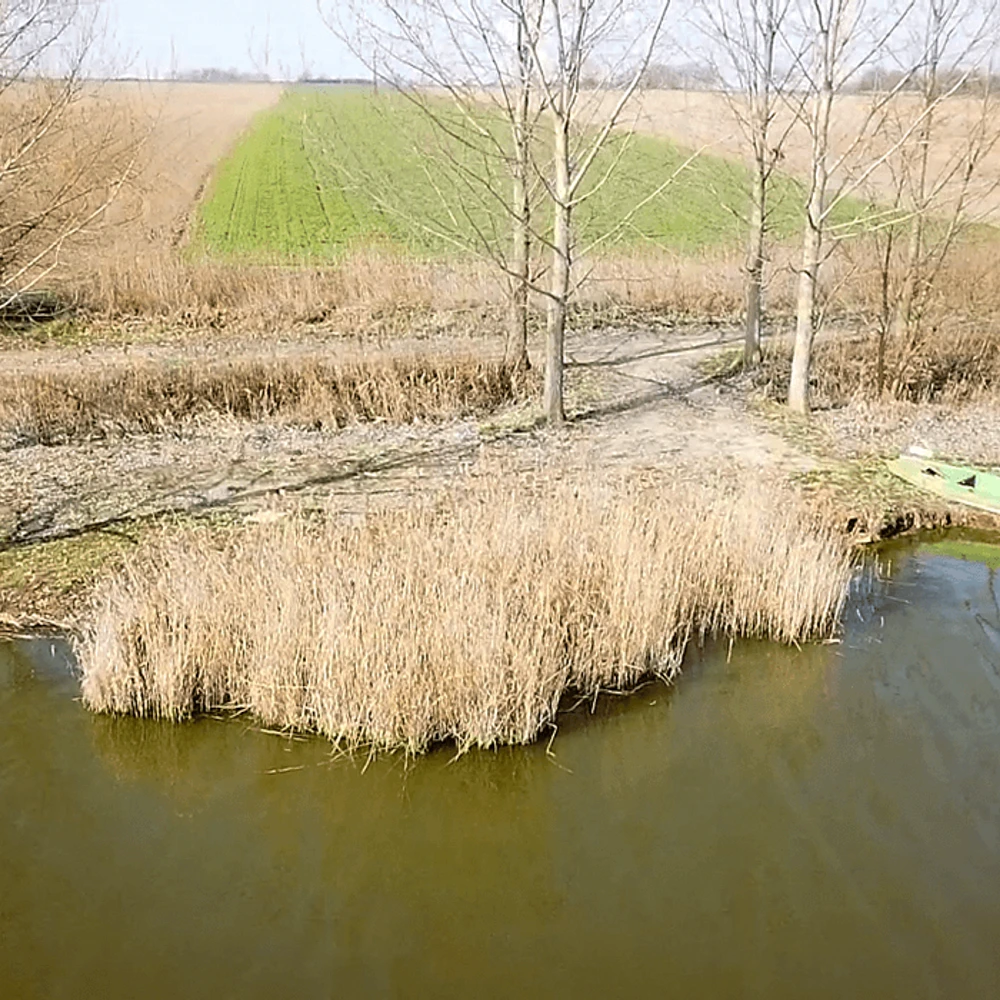 9-es horgászállás