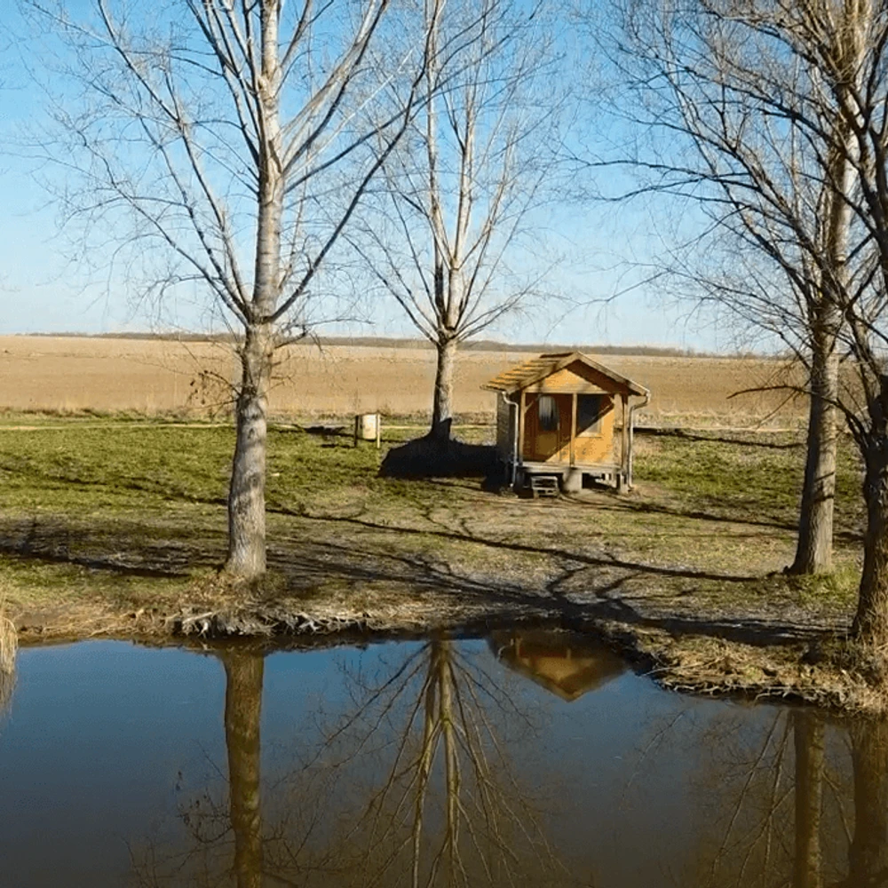 28-as horgászállás